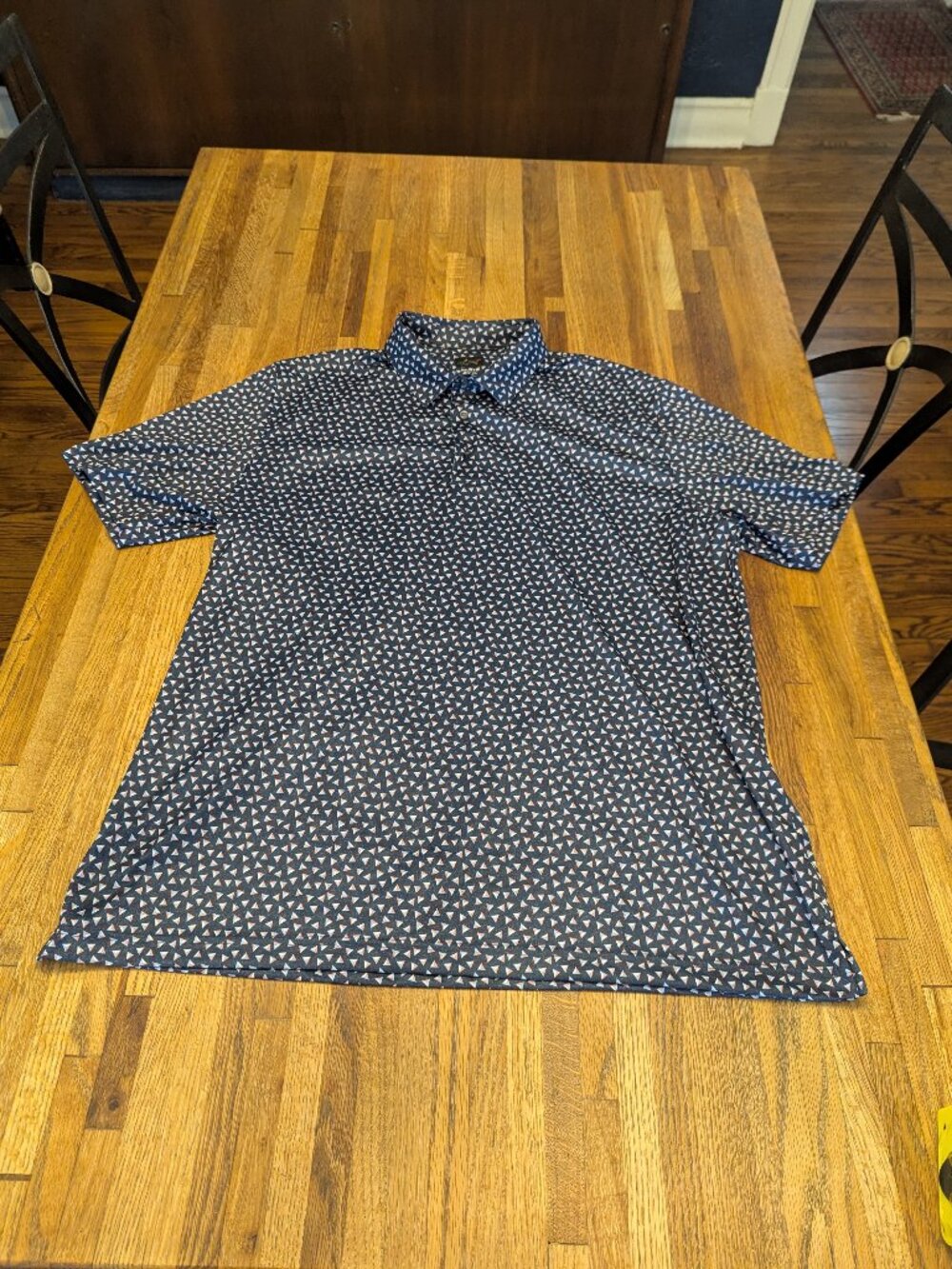 Greg Norman Golf Shirt XXL Navy Blue w/ White/Pink Triangle Design